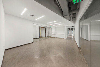 2020 Ponce De Leon Blvd, Coral Gables, FL en alquiler Foto del interior- Imagen 2 de 11