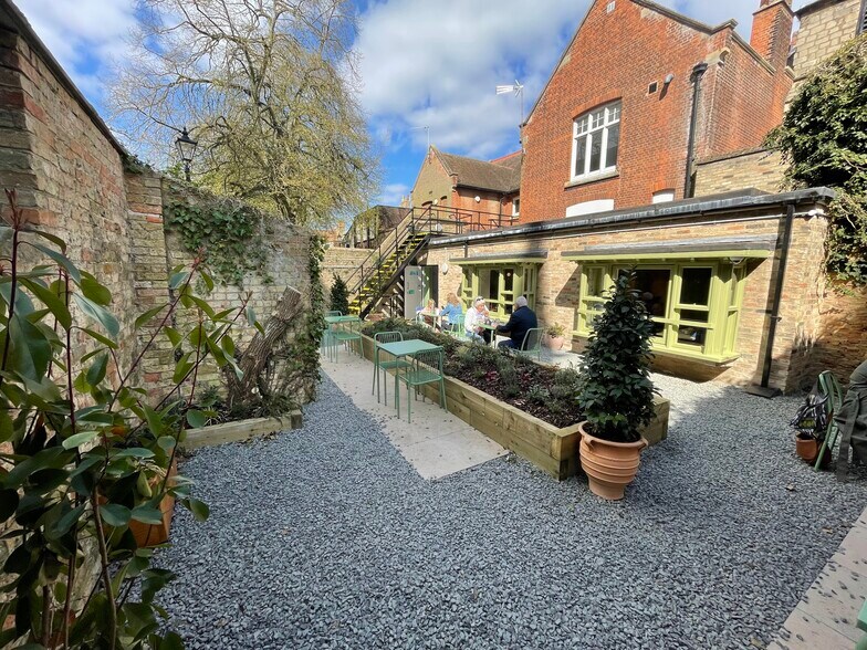 28 High St, Ely en venta - Foto del edificio - Imagen 2 de 9