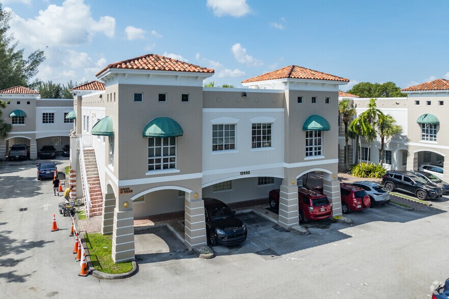 12940 SW 128th St, Miami, FL en alquiler - Foto del edificio - Imagen 2 de 4