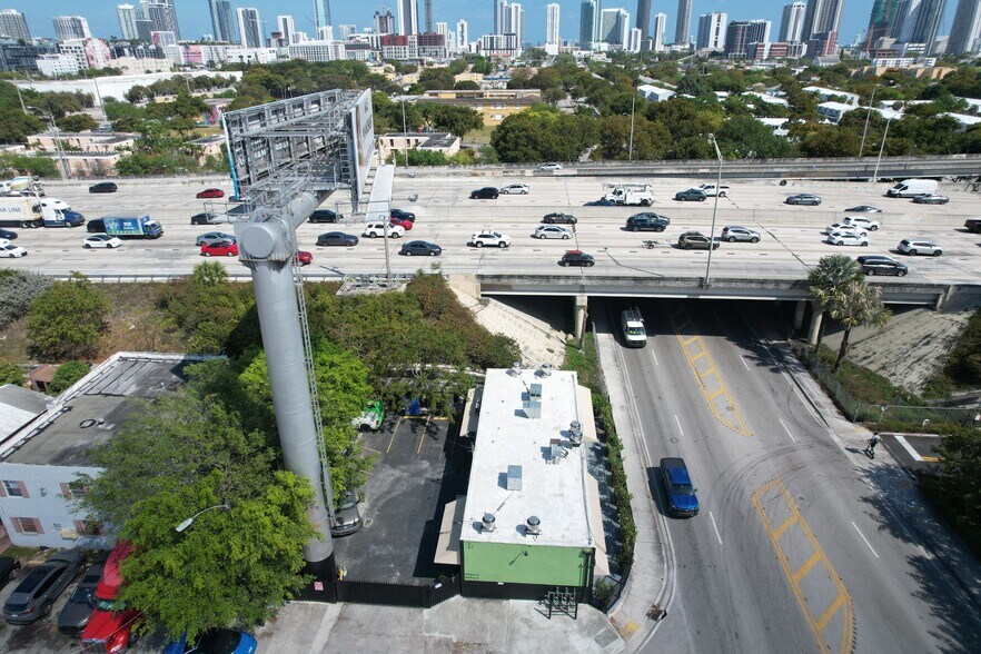 643 NW 20th St, Miami, FL en venta - Foto del edificio - Imagen 2 de 20