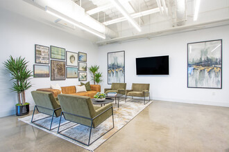 1230 Rosecrans Ave, Manhattan Beach, CA en alquiler Foto del interior- Imagen 2 de 9