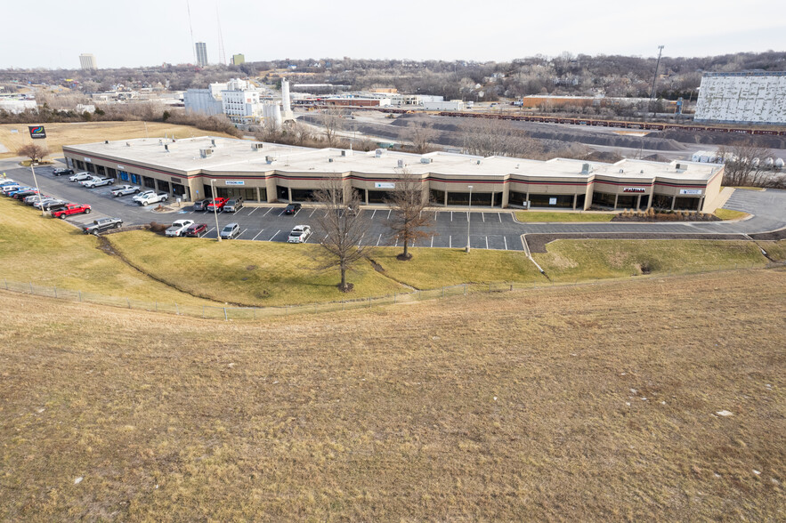 1300-1322 Adams St, Kansas City, KS en alquiler - Foto del edificio - Imagen 3 de 17