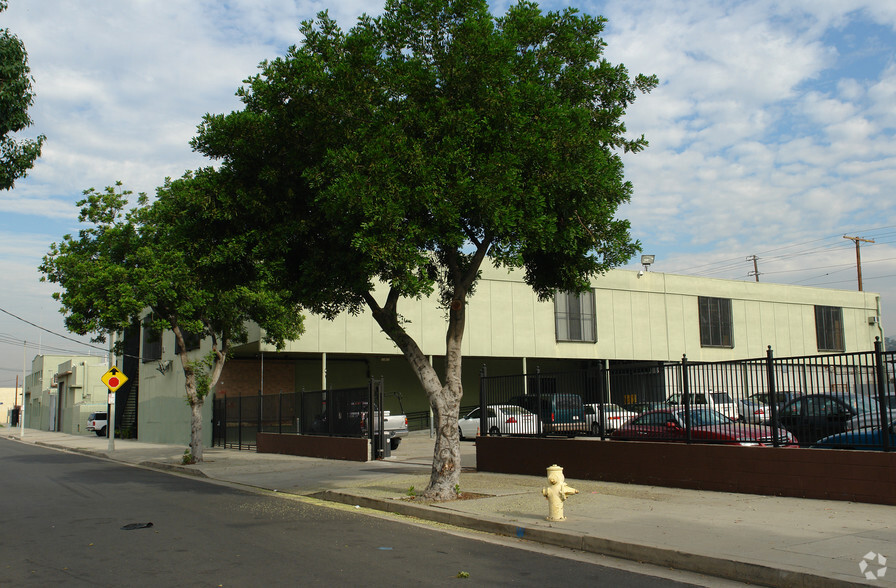 3145-3191 Casitas Ave, Los Angeles, CA en alquiler - Foto del edificio - Imagen 3 de 10