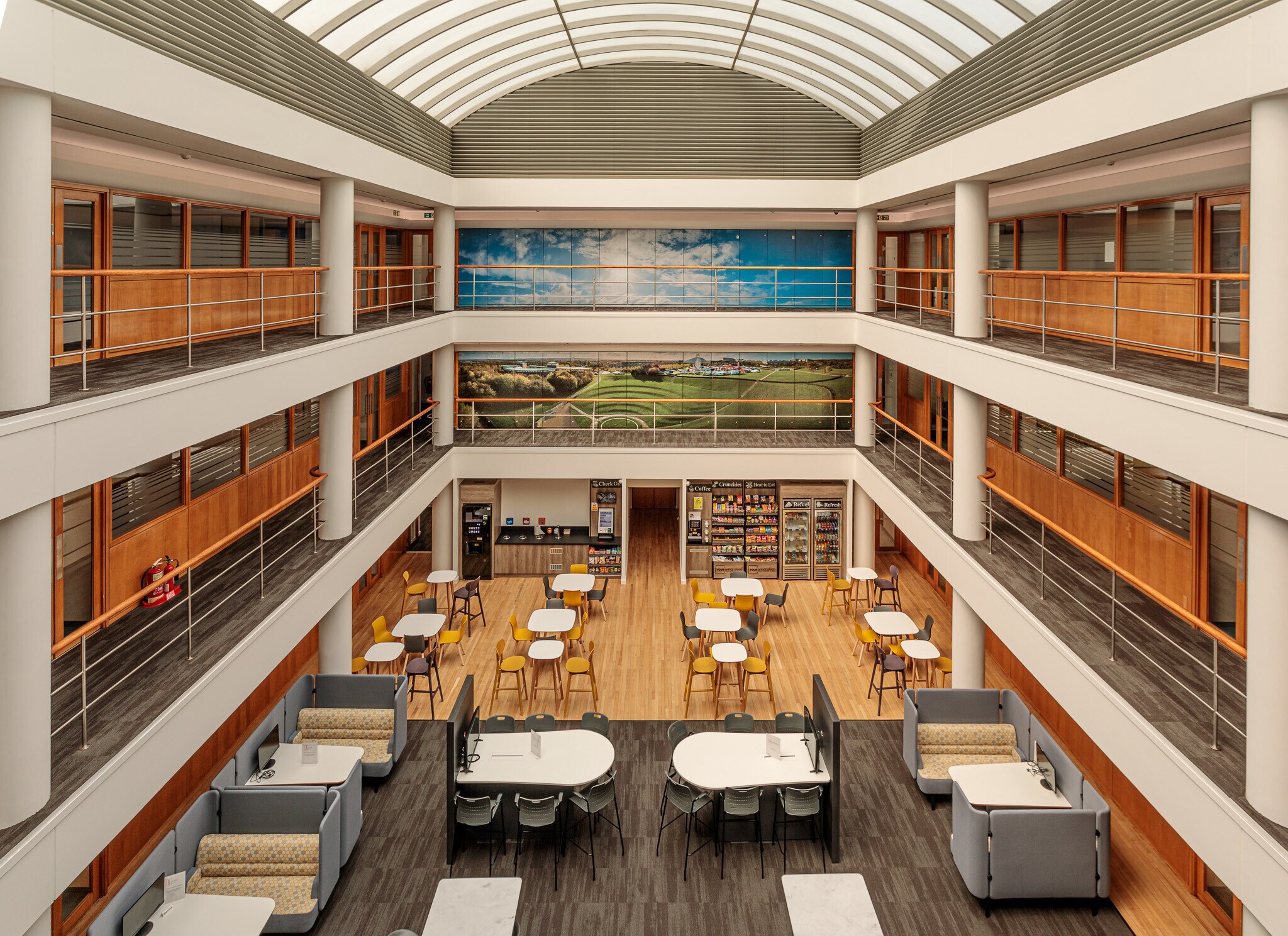 399 Silbury Blvd, Milton Keynes en alquiler Foto del edificio- Imagen 1 de 8