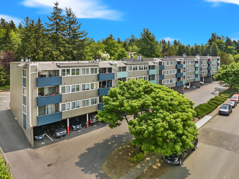 330 Vuemont Pl NE, Renton, WA en venta - Foto del edificio - Imagen 1 de 20