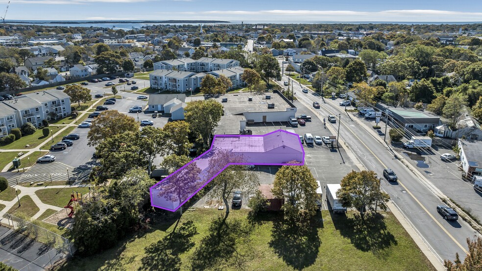 210 Barnstable Rd, Hyannis, MA en alquiler - Foto del edificio - Imagen 1 de 4