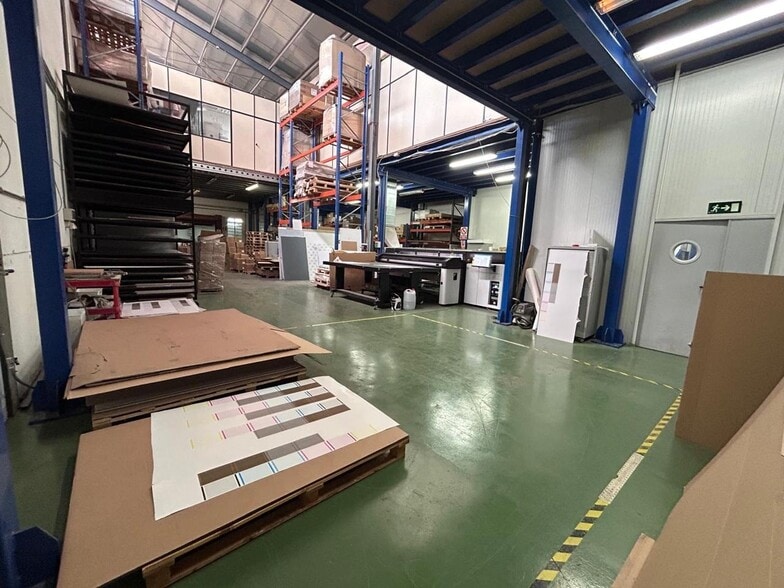 Nave en Boadilla del Monte, Madrid en alquiler - Foto del interior - Imagen 2 de 9