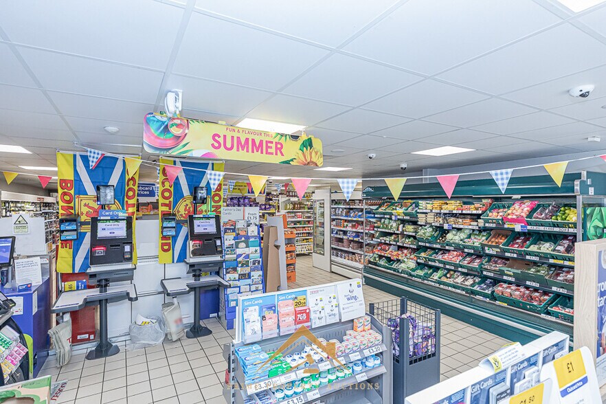 76 Main St, Kilwinning en venta - Foto del edificio - Imagen 3 de 20