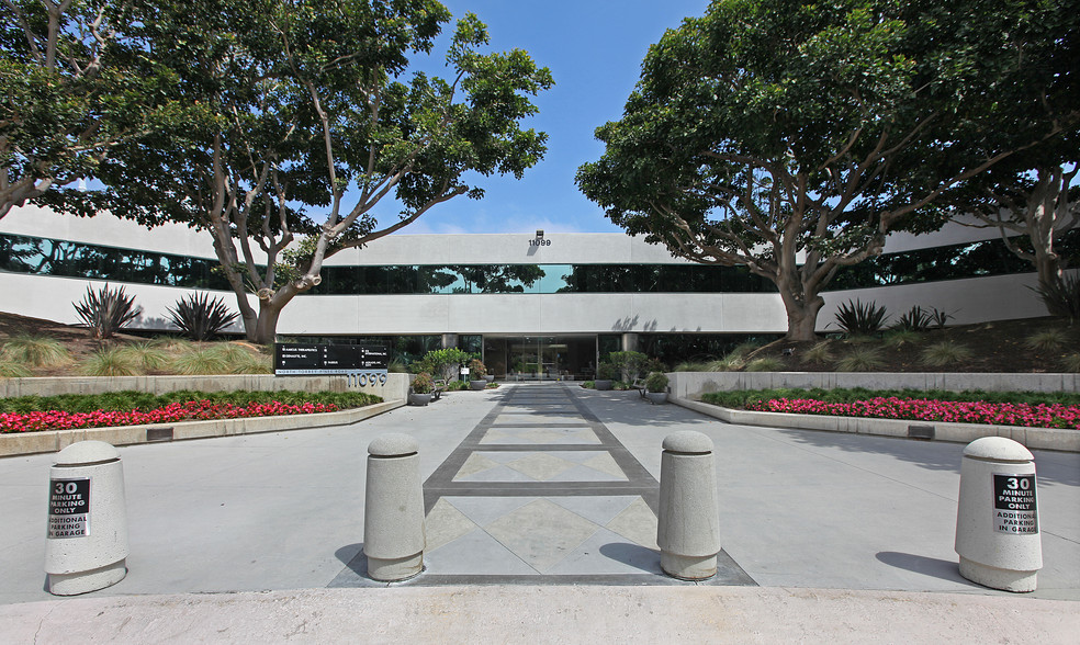 11085 N Torrey Pines Rd, La Jolla, CA en alquiler - Foto del edificio - Imagen 2 de 52