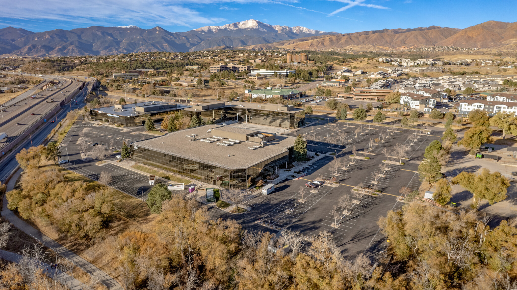 5725 Mark Dabling Blvd, Colorado Springs, CO en alquiler Foto del edificio- Imagen 1 de 21