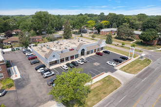 21423-21435 Greater Mack Ave, Saint Clair Shores, MI en alquiler Foto del edificio- Imagen 1 de 4