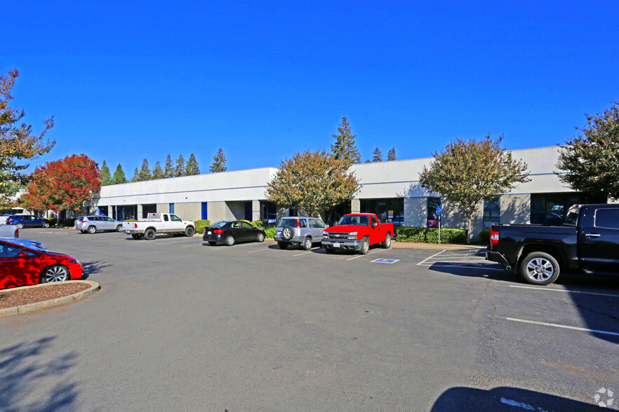 3064-3190 Industrial Blvd, West Sacramento, CA en alquiler - Foto del edificio - Imagen 2 de 2