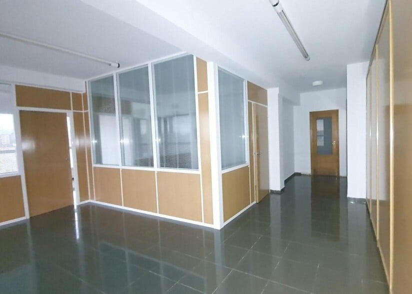 Carrer Moliners, 3, Alzira, Valencia en venta - Foto del edificio - Imagen 3 de 19