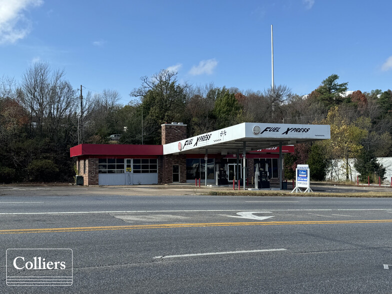 1501 N College Ave, Fayetteville, AR en alquiler - Foto del edificio - Imagen 1 de 3