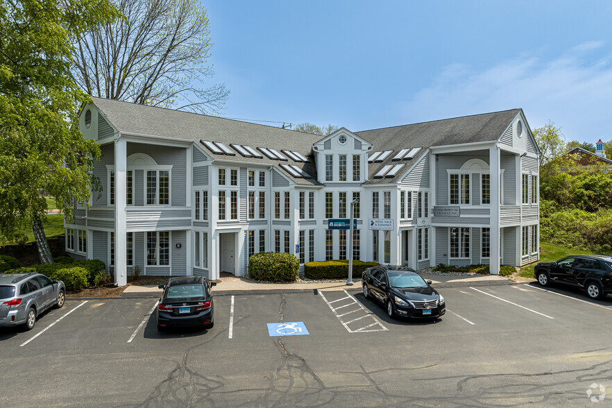 384-392 Merrow Rd, Tolland, CT en alquiler - Foto del edificio - Imagen 1 de 18