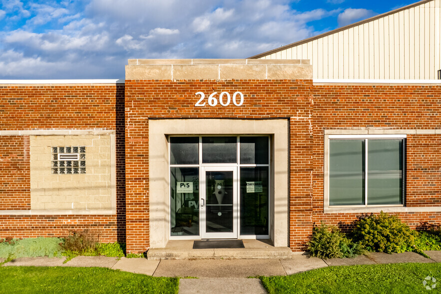 2600 Hamburg Tpke, Buffalo, NY en alquiler - Foto del edificio - Imagen 2 de 16