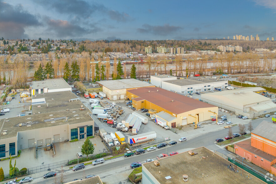 15355 Knox Way, Richmond, BC en alquiler - Foto del edificio - Imagen 2 de 5