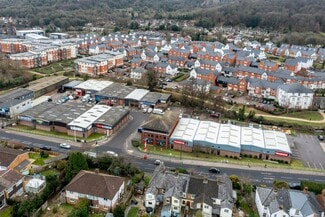 Más detalles de 13 London Rd, High Wycombe - Nave en alquiler