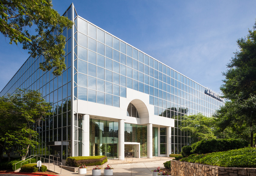 4360 Chamblee Dunwoody Rd, Atlanta, GA en alquiler - Foto del edificio - Imagen 2 de 11