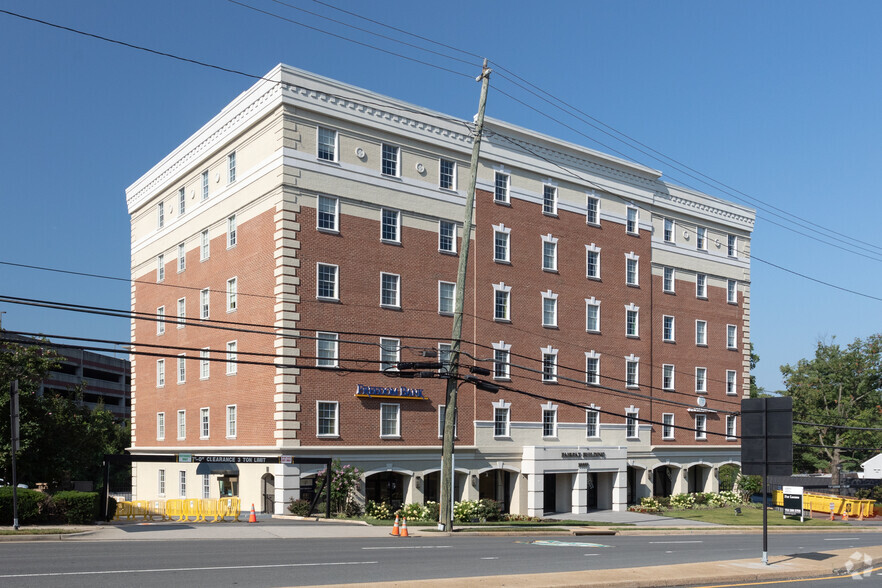 10555 Main St, Fairfax, VA en alquiler - Foto del edificio - Imagen 1 de 7