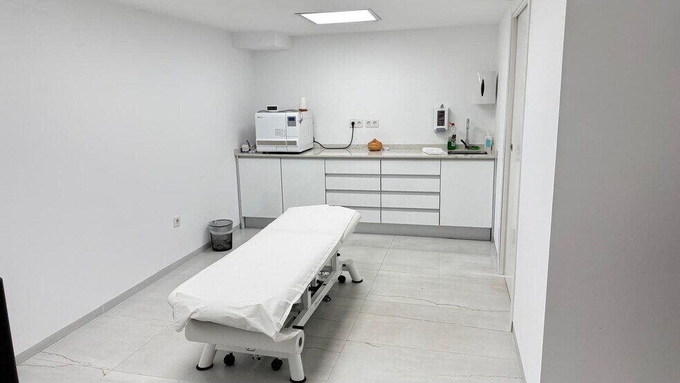 Local en Algeciras, Cádiz en venta - Foto del interior - Imagen 3 de 46
