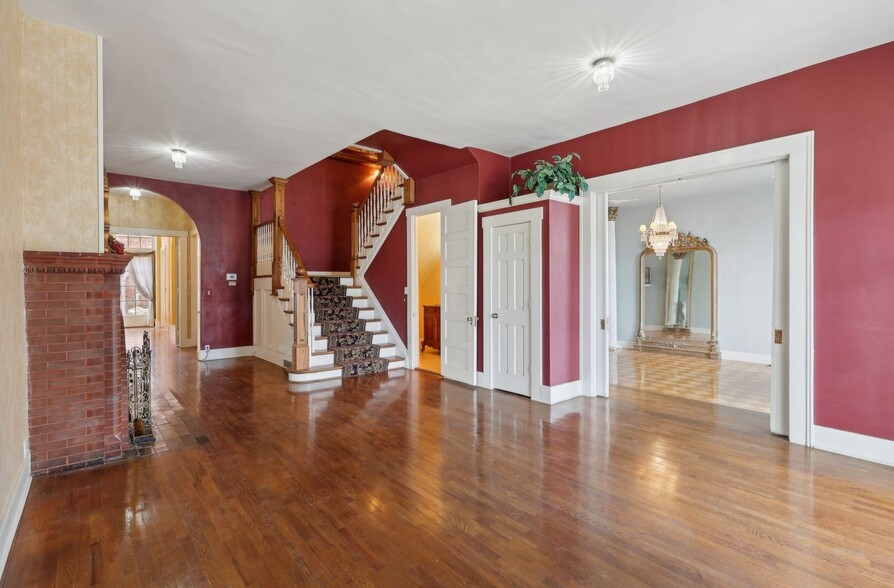 118 S Walnut St, Troy, OH en venta - Foto del edificio - Imagen 3 de 92