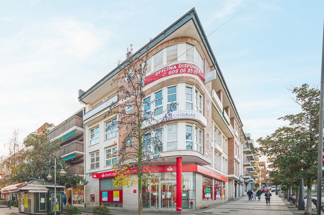 Más detalles de Calle Mieses, 1, Majadahonda - Oficina en venta