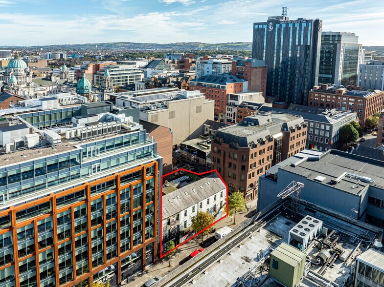 46-52 Upper Queen Street & 11a Wellingto cartera de 2 inmuebles en venta en LoopNet.es - Foto del edificio - Imagen 3 de 12