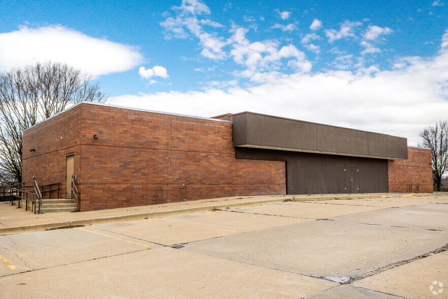 4024 Fleur Dr, Des Moines, IA en alquiler - Foto del edificio - Imagen 2 de 5