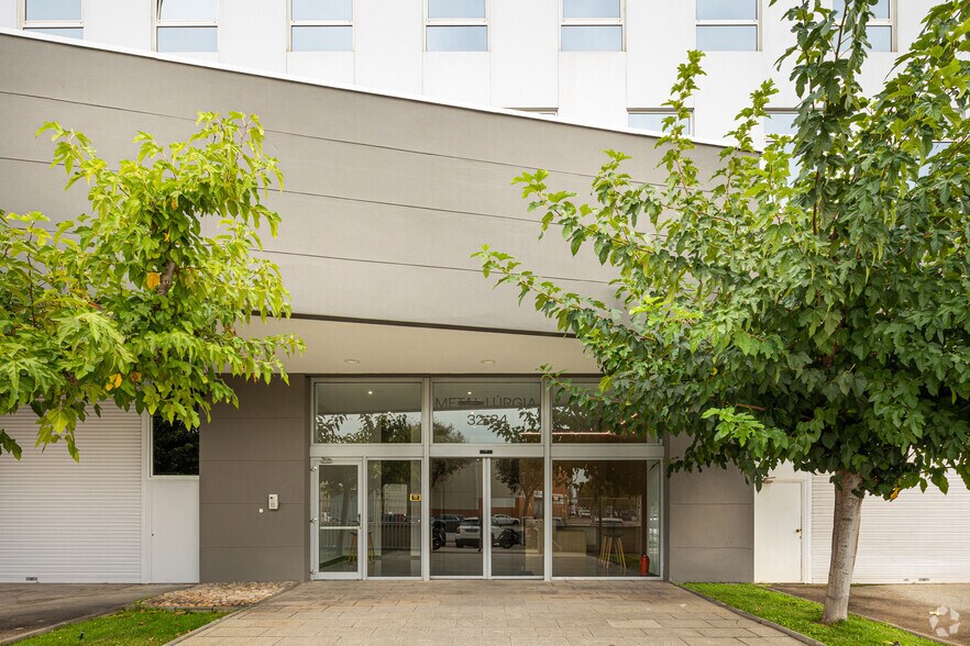 Oficina en Barcelona, Barcelona en alquiler - Foto del edificio - Imagen 3 de 3