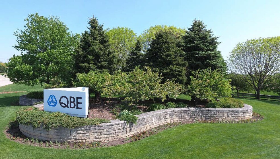 1 Qbe Way, Sun Prairie, WI en alquiler - Foto del edificio - Imagen 2 de 4