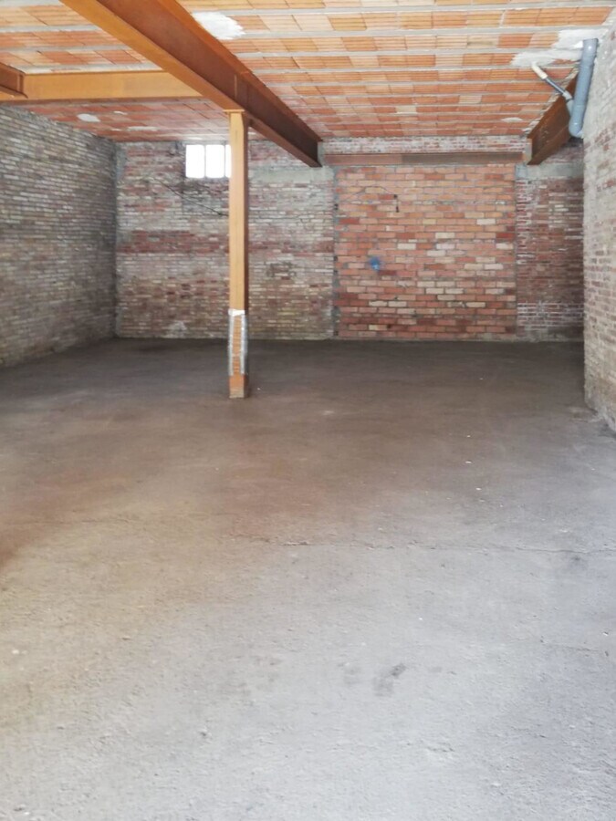 Ripoll, GER 17500 - - - Foto del interior - Image 2 of 5