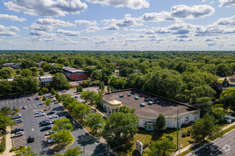 607 E Golf Rd, Schaumburg, IL - VISTA AÉREA  vista de mapa - Image1