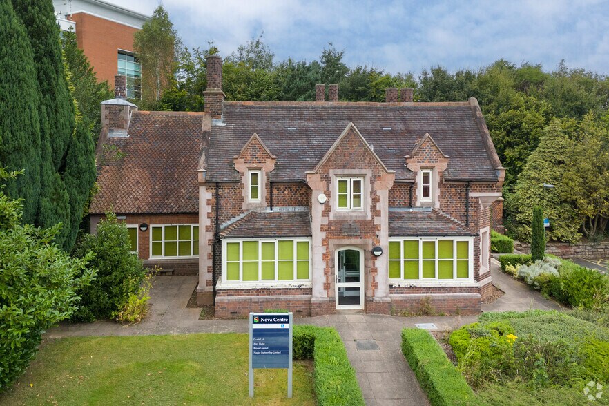 University Dr, Newcastle Under Lyme en alquiler - Foto del edificio - Imagen 3 de 8