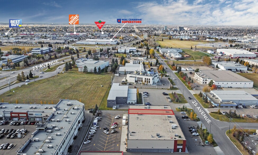 9185 25 Av NW, Edmonton, AB en alquiler - Foto del edificio - Imagen 3 de 4