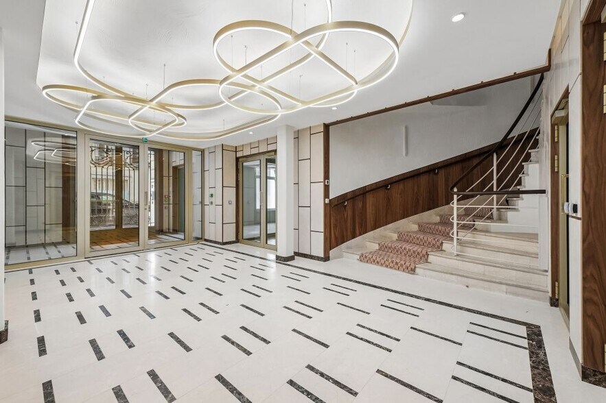 52 Rue De La Bienfaisance, Paris en alquiler - Vestíbulo - Imagen 2 de 5