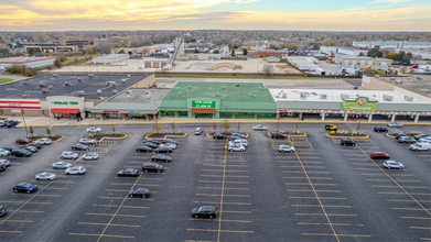 1000-1090 S Barrington Rd, Streamwood, IL en alquiler Foto del edificio- Imagen 2 de 3