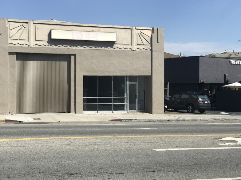 1044 S La Brea Ave, Los Angeles, CA en alquiler - Foto del edificio - Imagen 2 de 4