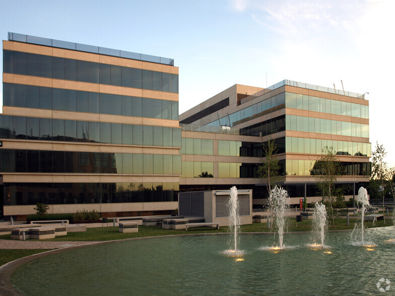 Avenida Transición Española, 34, Alcobendas, Madrid en alquiler - Foto del edificio - Imagen 2 de 3