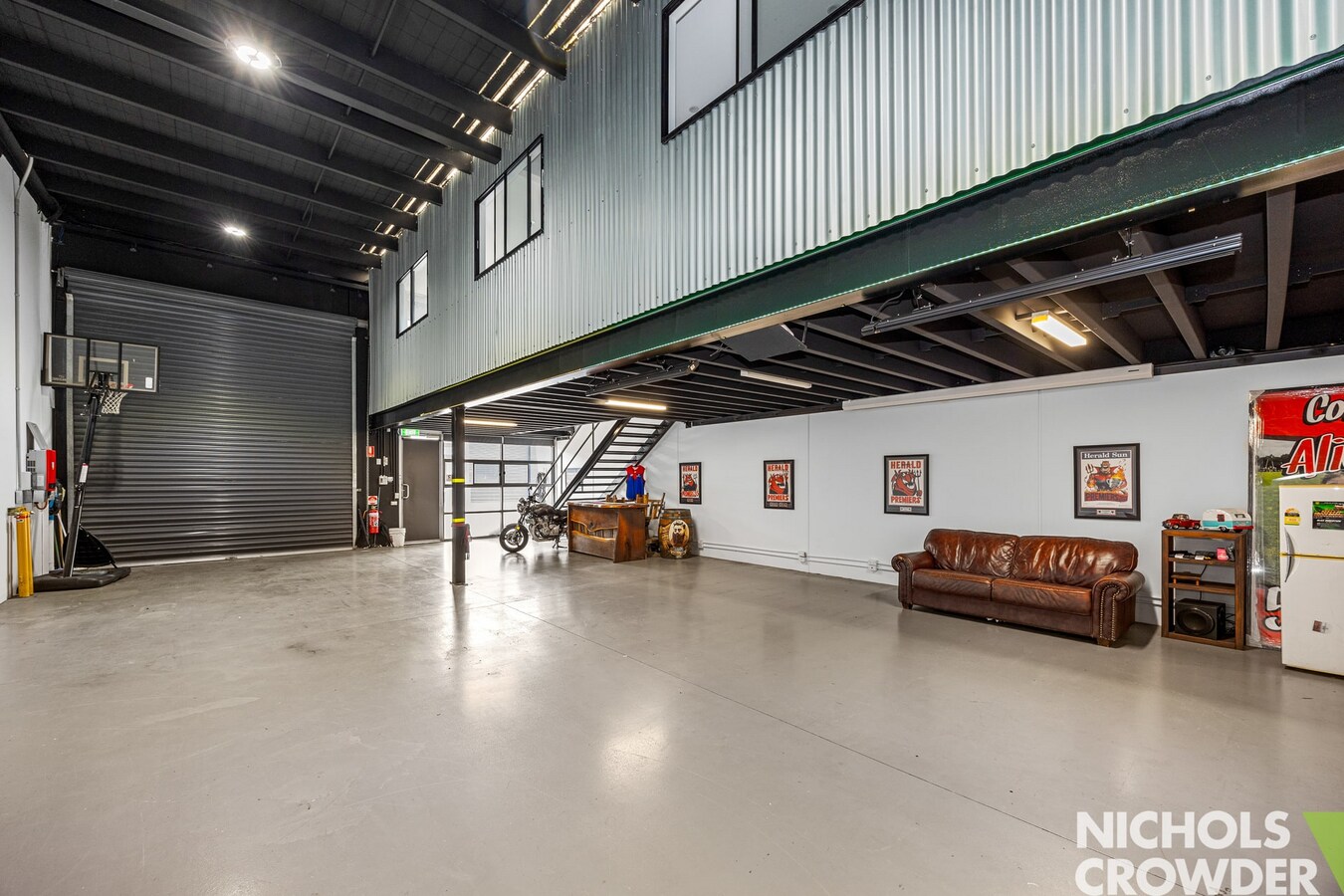 73 Tulip St, Cheltenham, VIC 3192 - Unidad 8 - - Foto del interior - Image 2 of 11