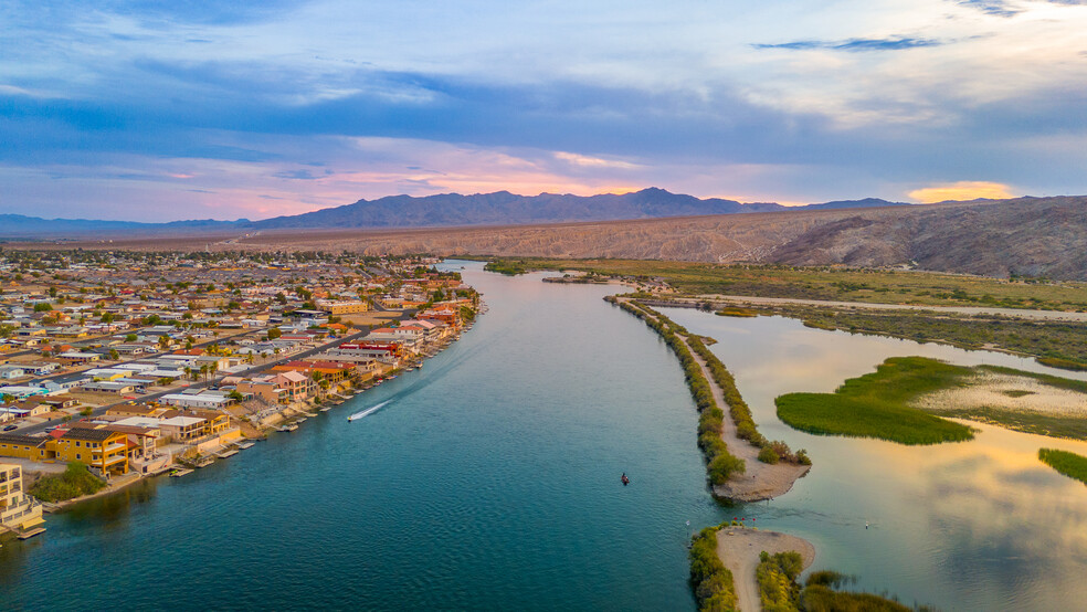 1837 Riverside Dr, Bullhead City, AZ en venta - Foto del edificio - Imagen 2 de 90