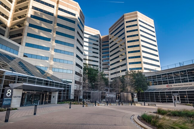 Más detalles de 12750 Merit Dr, Dallas, TX - Oficina, oficina/clínica en alquiler