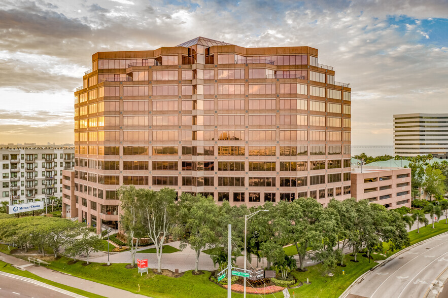 7650 W Courtney Campbell Cswy, Tampa, FL en alquiler - Foto del edificio - Imagen 1 de 5