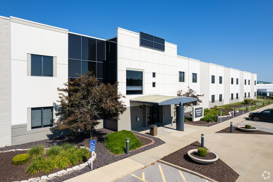 7650 Magna Dr, Belleville, IL en alquiler - Foto del edificio - Imagen 1 de 24