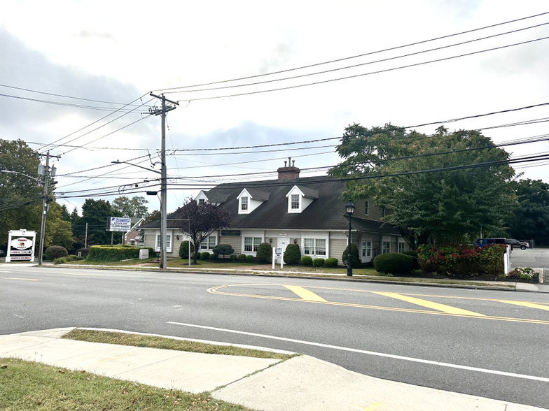 6 S Jersey Ave, Setauket, NY en alquiler - Foto del edificio - Imagen 3 de 14