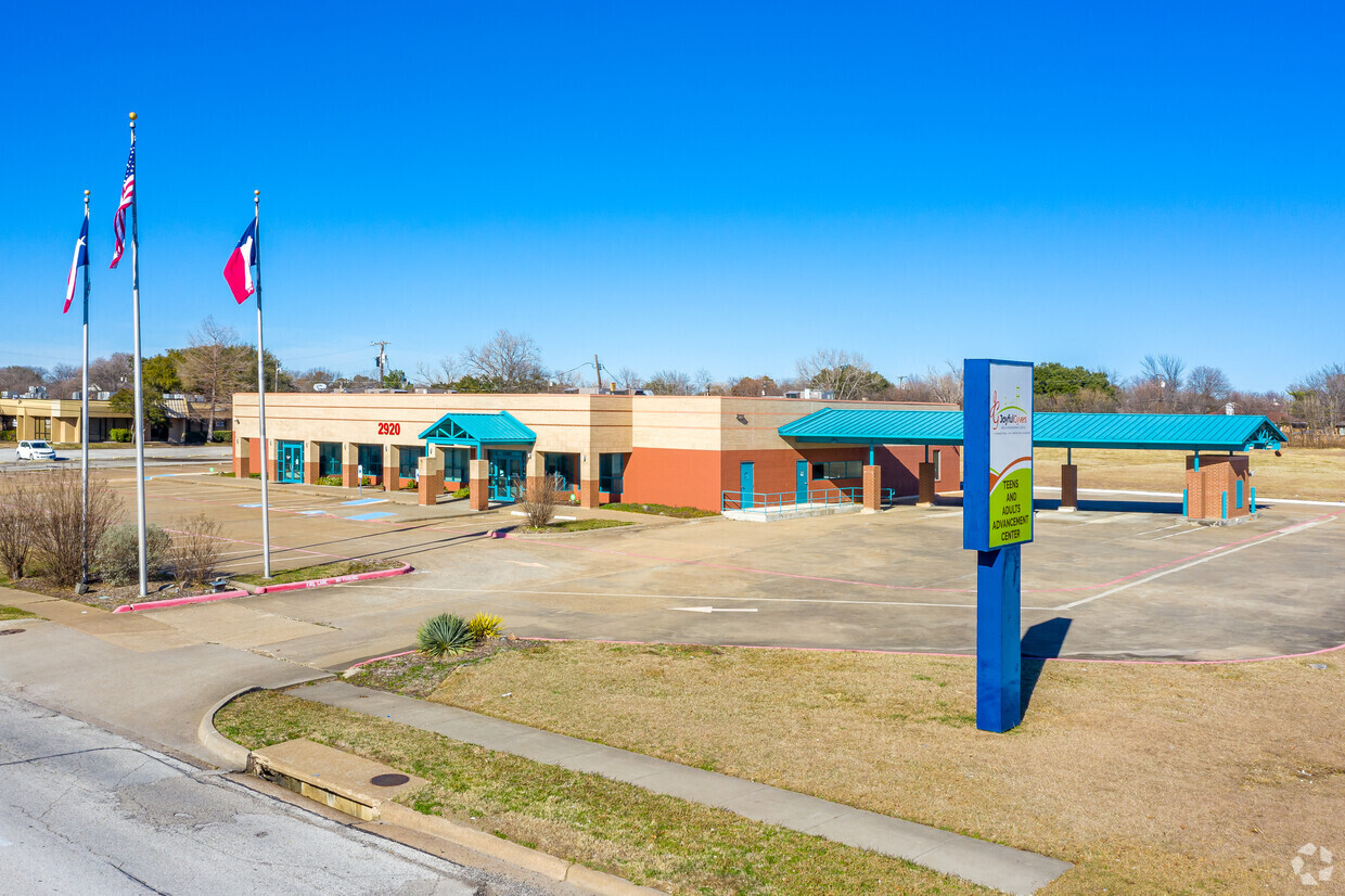 2920 Motley Dr, Mesquite, TX en alquiler Foto del edificio- Imagen 1 de 30