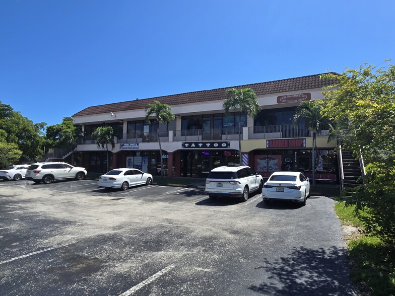 600 W 44th St, Oakland Park, FL en alquiler - Foto del edificio - Imagen 3 de 4