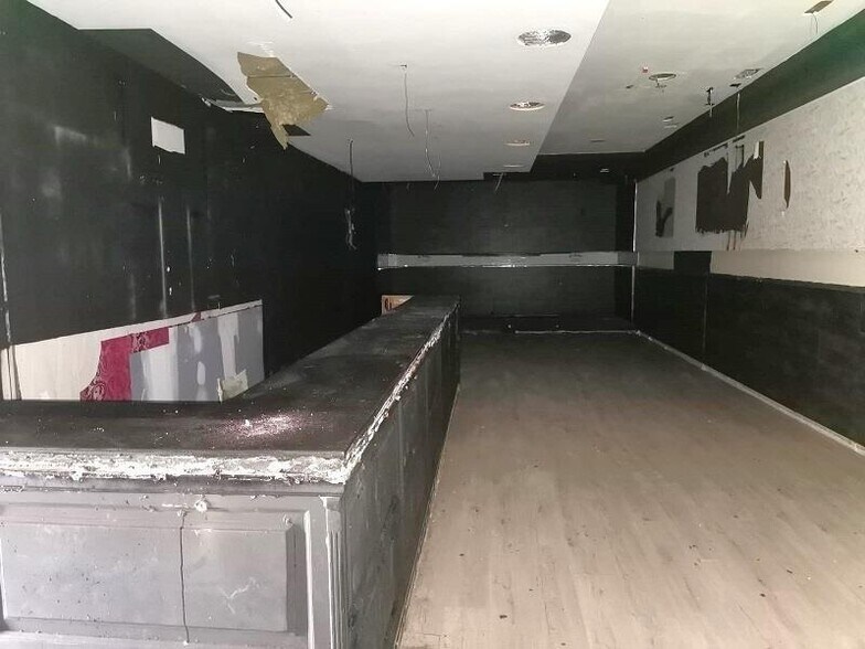 Local en Ponferrada, León en venta - Foto del interior - Imagen 3 de 9
