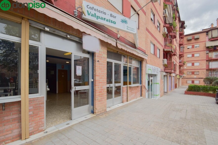 Plaza Poeta Garcilaso de la Vega, 6, Granada, Granada en venta - Foto del edificio - Imagen 1 de 47