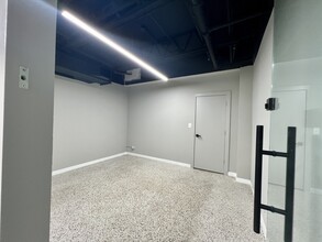 441 NE 3rd Ave, Fort Lauderdale, FL en alquiler Foto del interior- Imagen 2 de 7